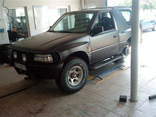 ...w podwoziu prawie koniec ... jeszcze mały LIFT  do 2 cali :)